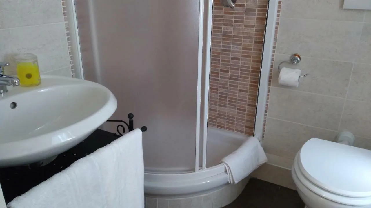 Domus Gemelli Apartment Rome Italy